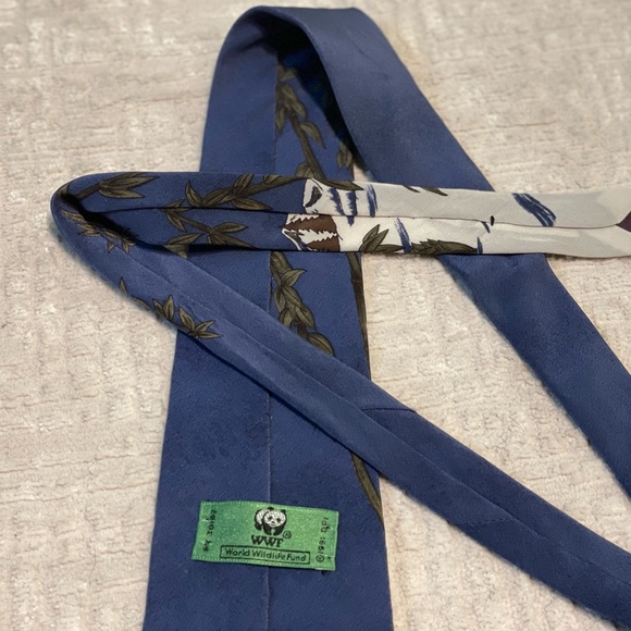 Vintage 1991 | The Giant Panda Tie | World Wildlife Fund | 100% Silk Neck Tie - Picture 3 of 3
